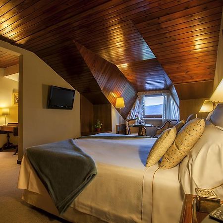 El Castell De Ciutat - Relais & Chateaux ラ・セウ・ドゥルジェイ エクステリア 写真