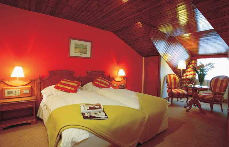 El Castell De Ciutat - Relais & Chateaux ラ・セウ・ドゥルジェイ エクステリア 写真